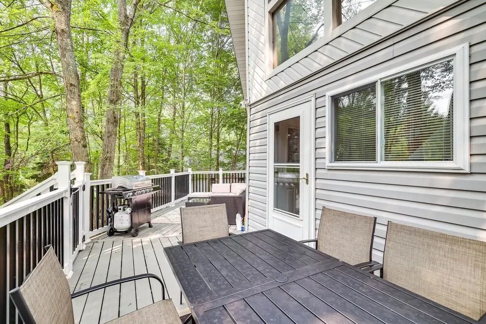 Lake Access, Fire Pit & Game Room: Poconos Gem