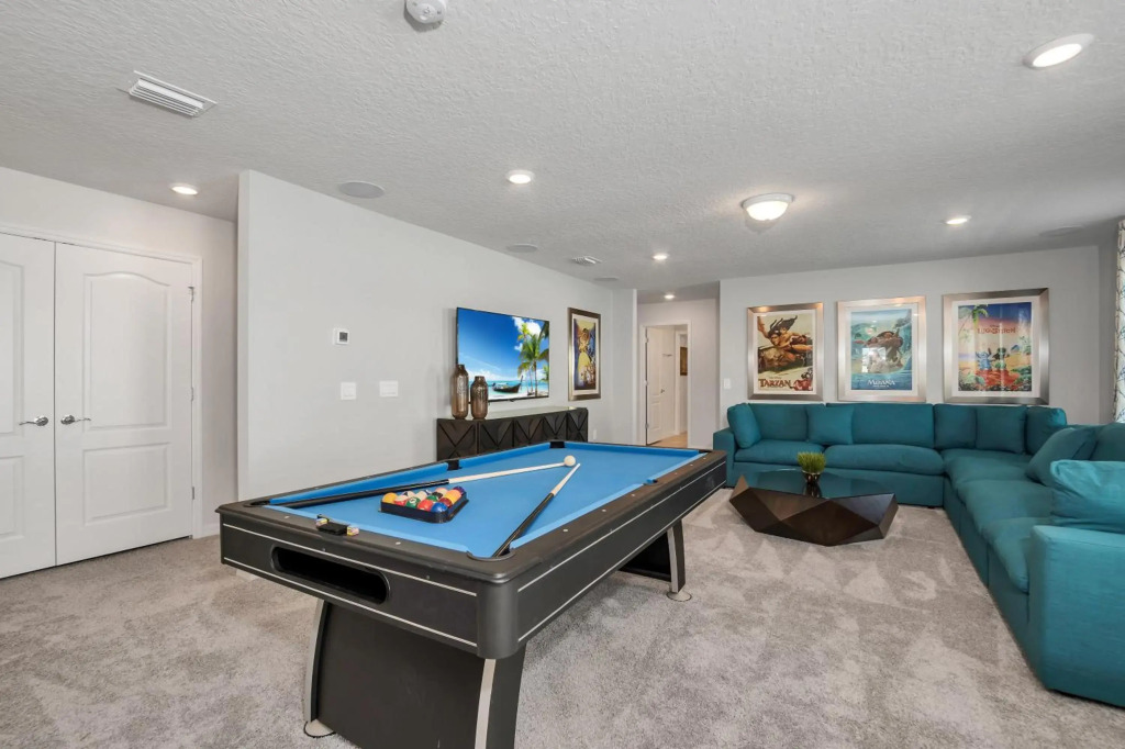 Private Pool Villa wPool Table, On-Site WaterPark