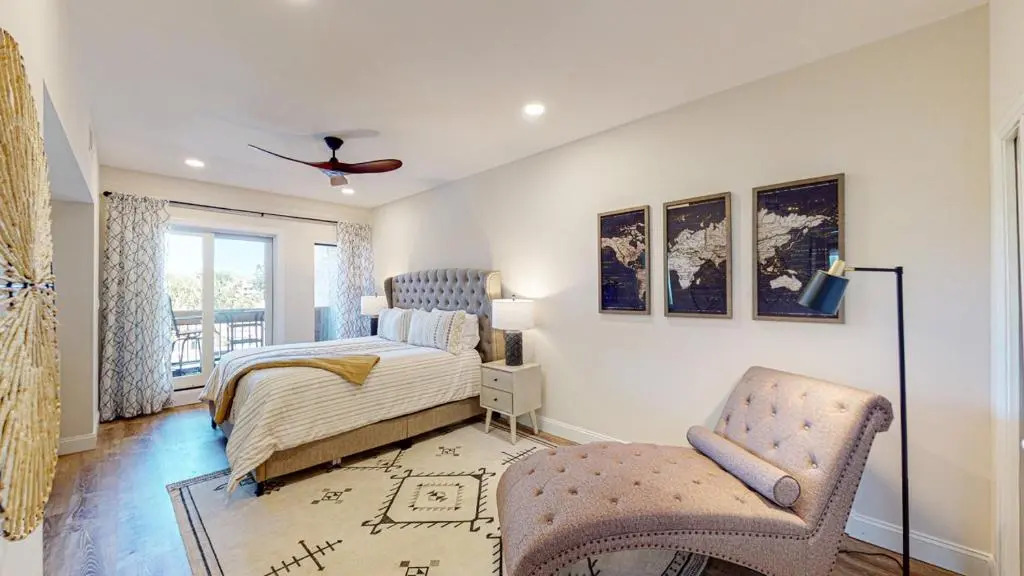 7111 Harbourside I