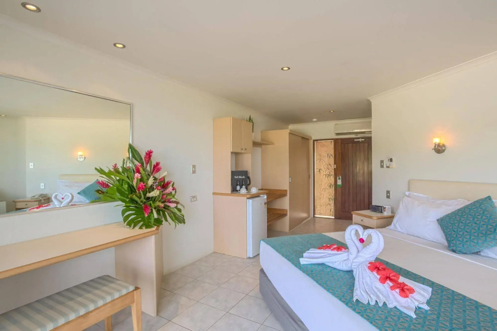 Muri Beach Club Hotel