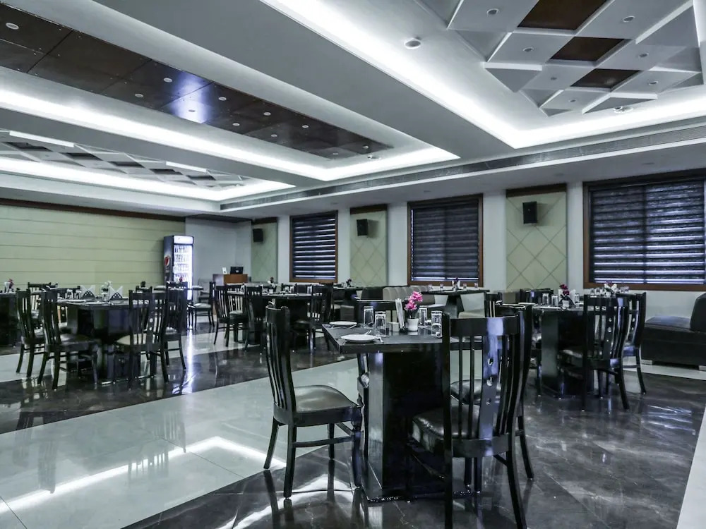 La Pearl - Bhopal
