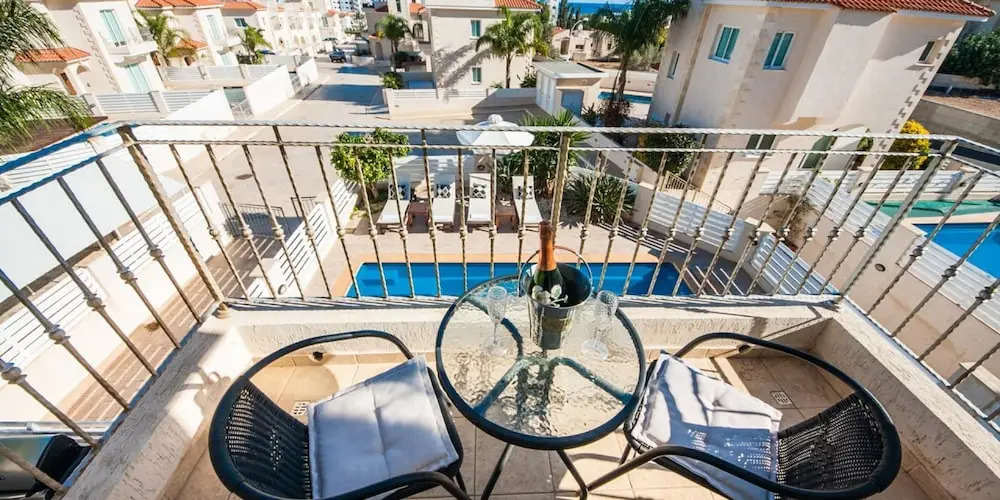 Rent Private Villa 045