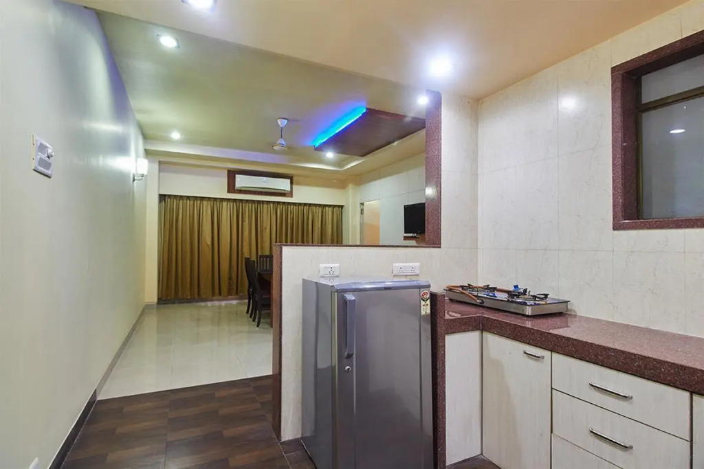 Devanshi Inn By Glitz Hotels