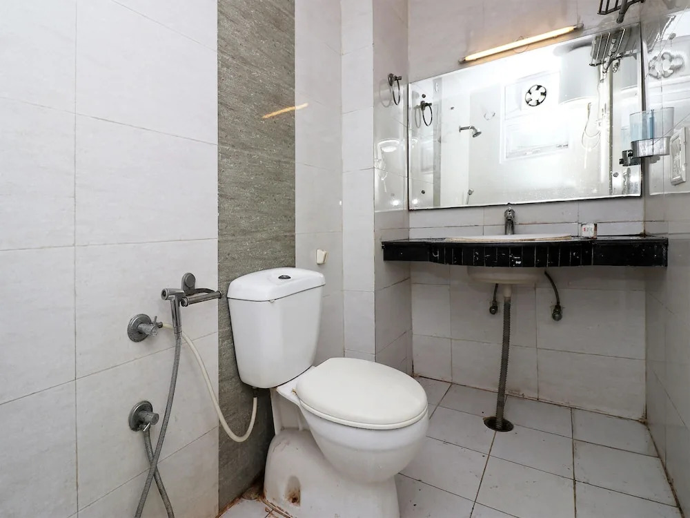 OYO 7344 My H Rooms