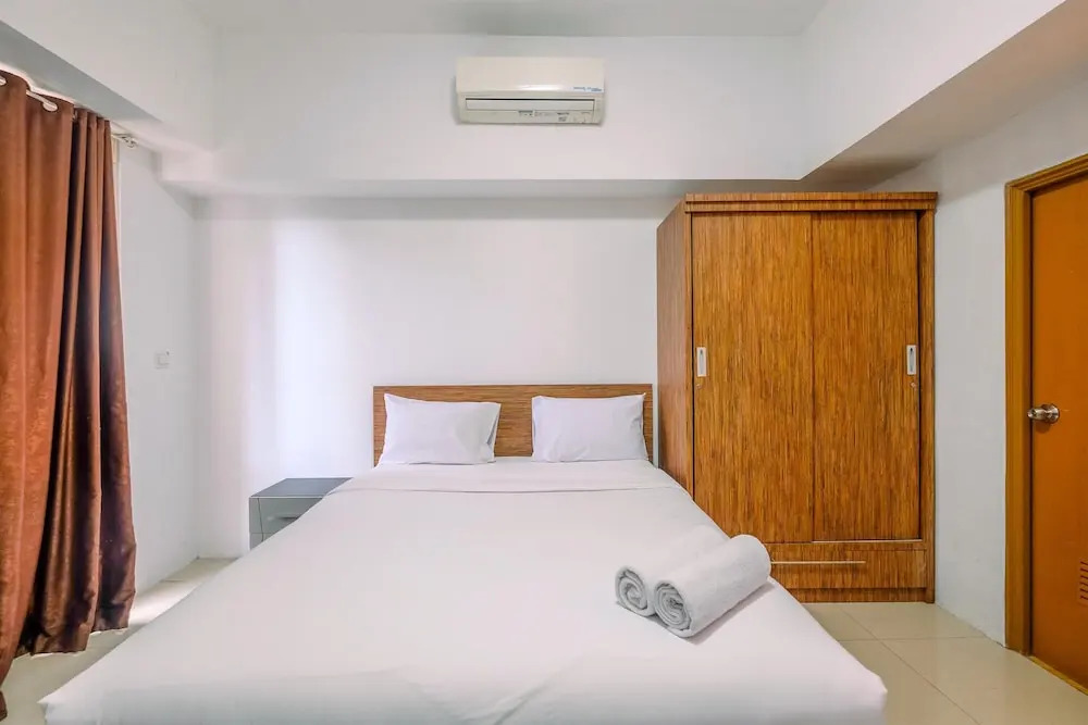 Elegant and Comfy Studio Apartment Ambassade Residence