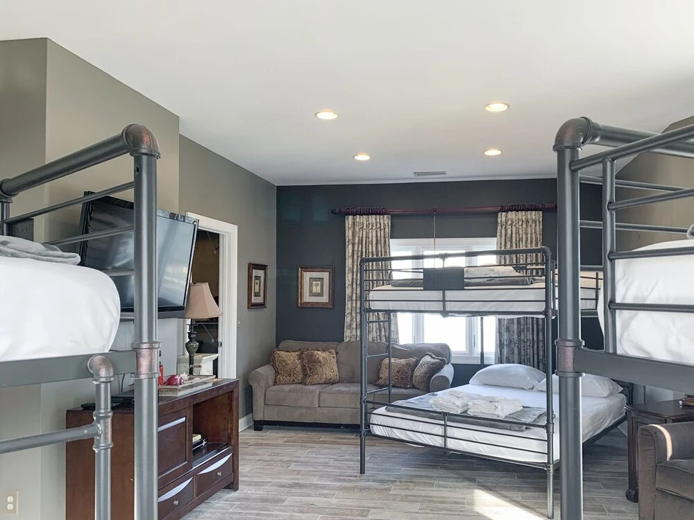 Isle of Palms Estate w/ Pool & Alfresco Lounges home