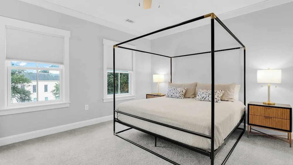 3 Suites Walkable Historic District Location The Juliette by Avantstay