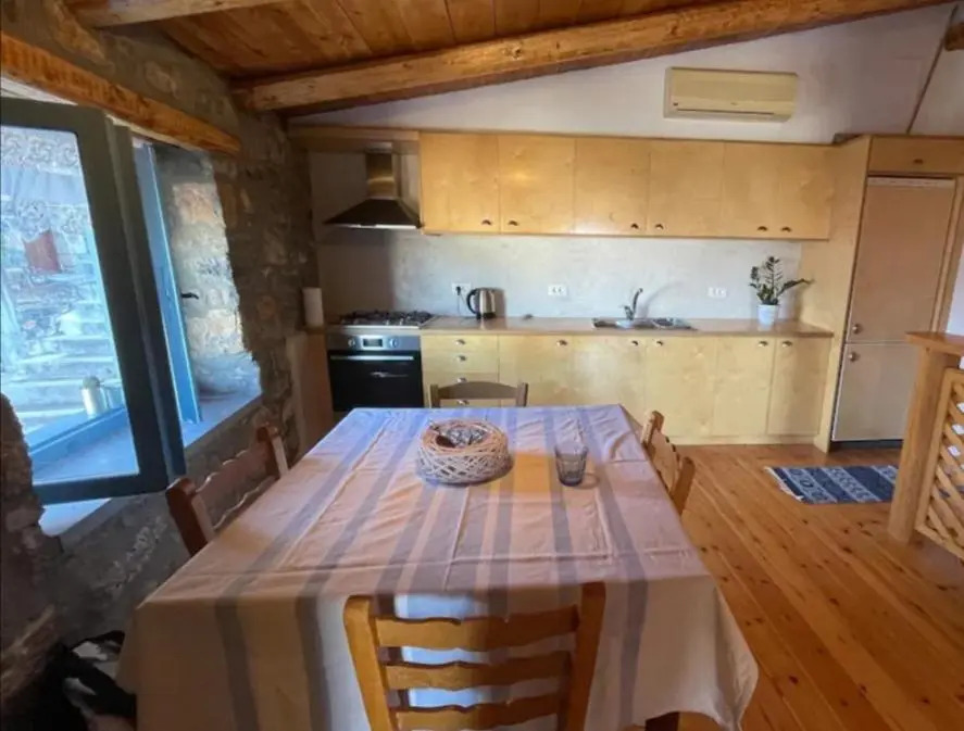 Pappou's Traditional Cottage at Epano Elounda
