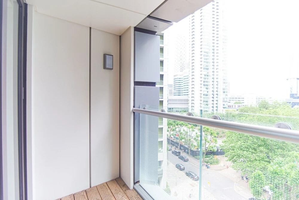 Stunning 1-bed Apartment in Lincoln Plaza