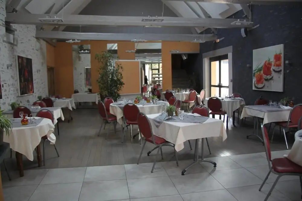 Le Relais