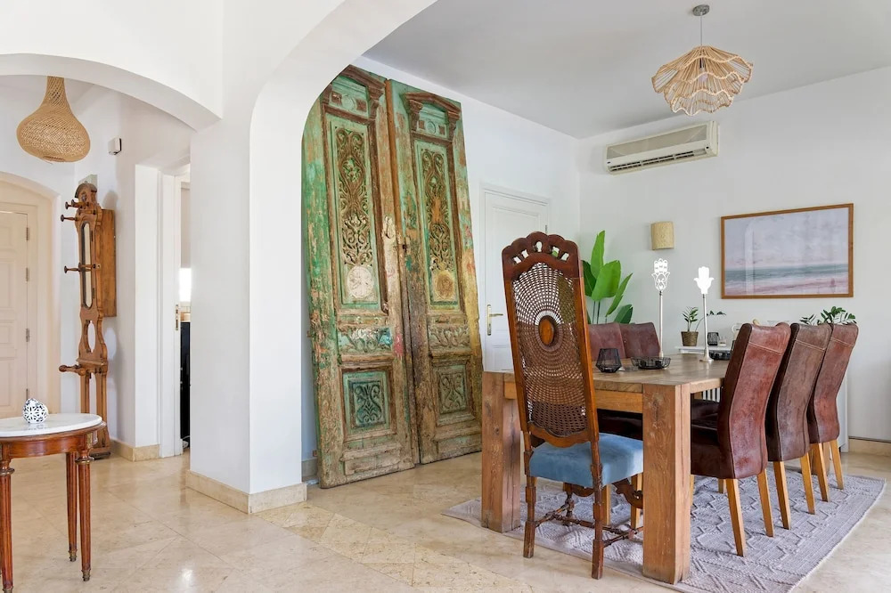 Vesta - Luxury Villa - 5BR - White Villas