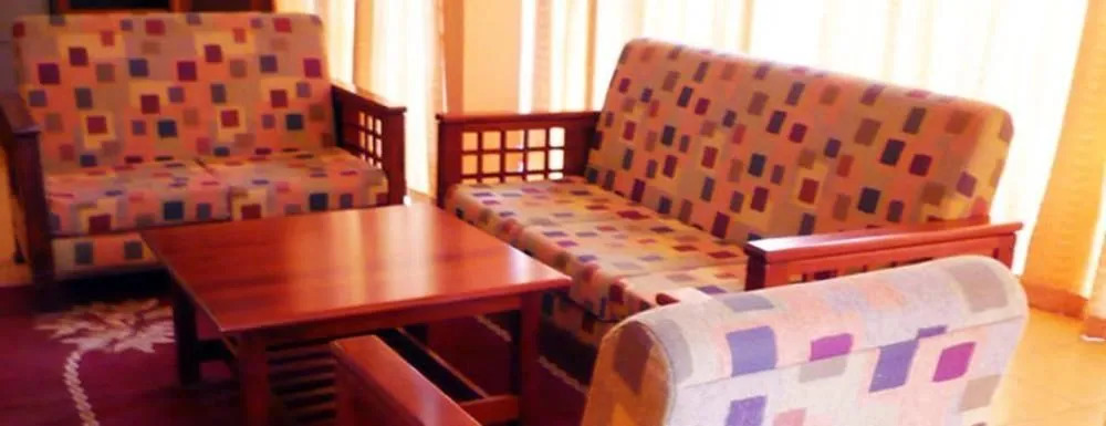 Monty Hotel