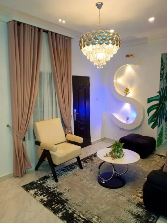 Impeccable 2-bed Apartment in Ikeja