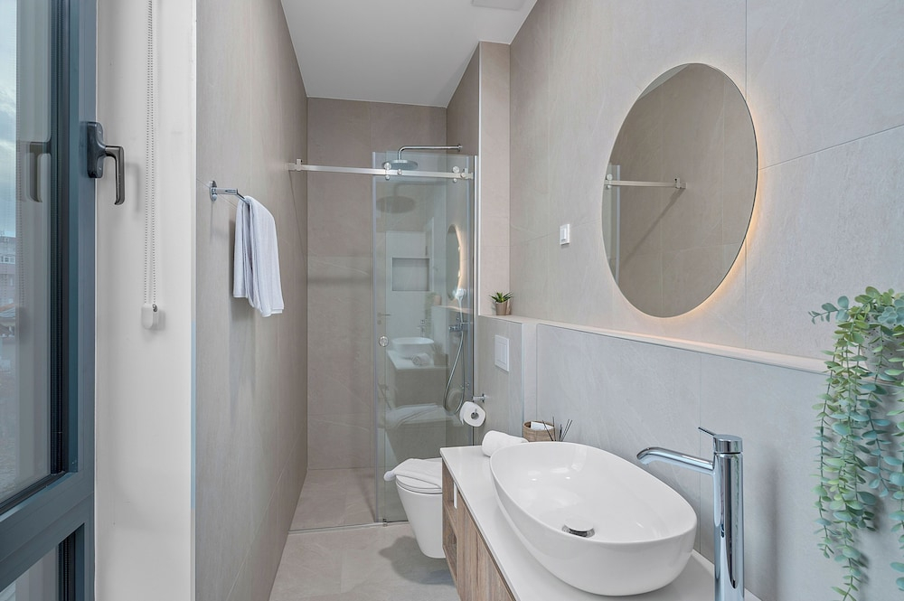 Enjoy Apartments and Suites
