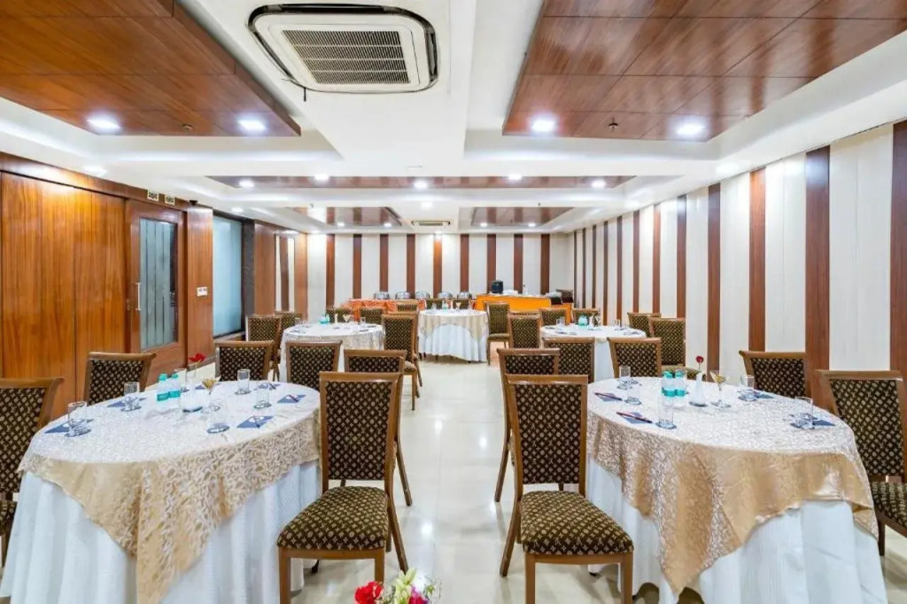 Zip By Spree Hotels Delhi Greater Kailash