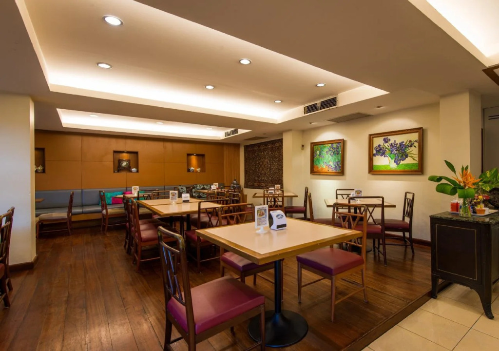 JL Bangkok Hotel