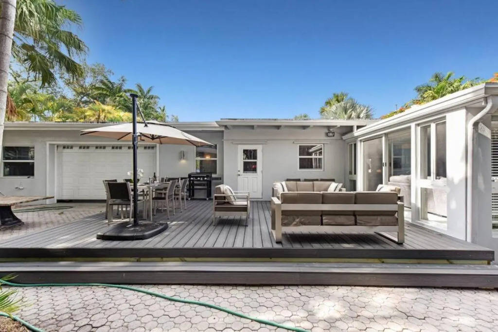 Large home with king bed on an acre lot