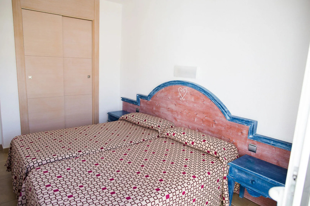 Apartamentos Cabau Cala Nova
