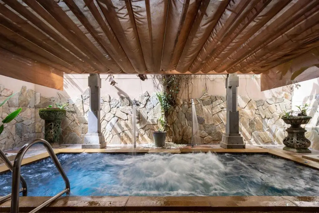 In-stone Motel