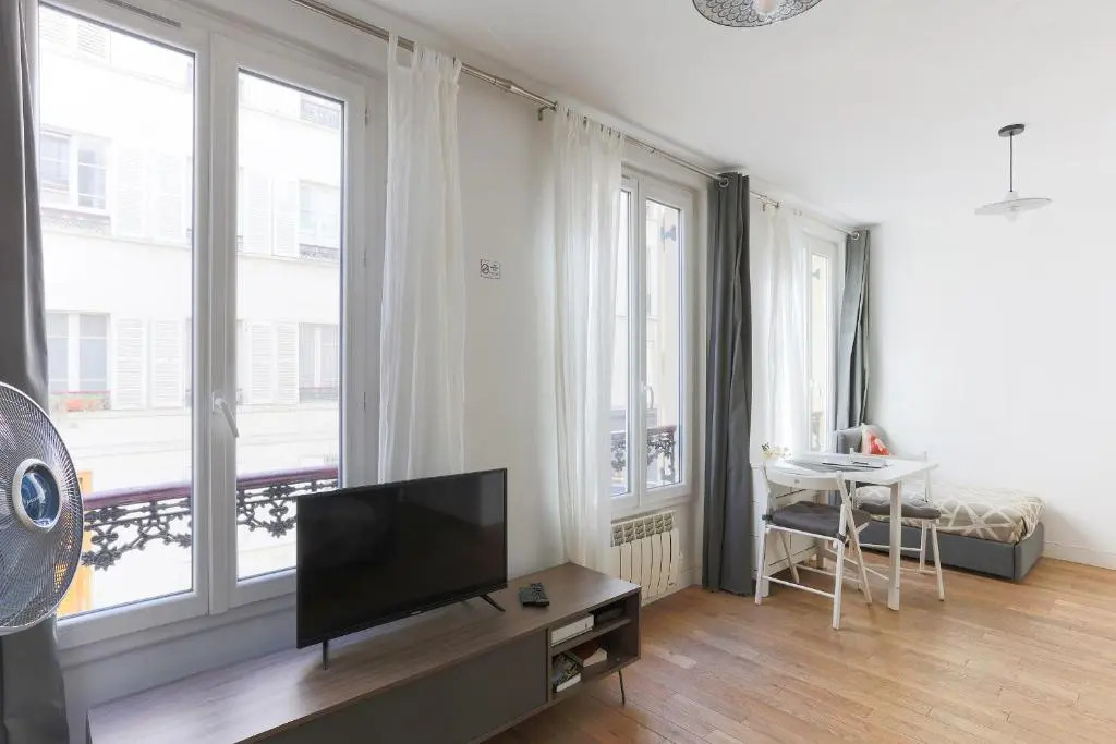 Eiffel Tower Royal Apartment