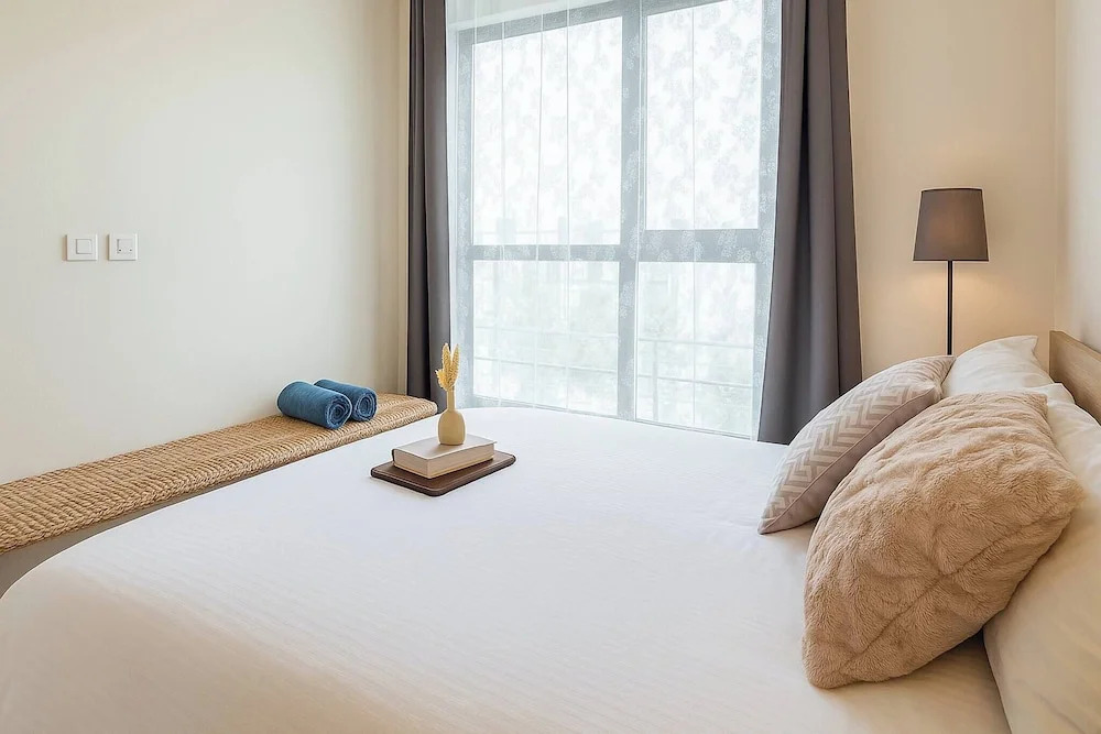 2BR 7 Mins Walk to BTS Bill Included