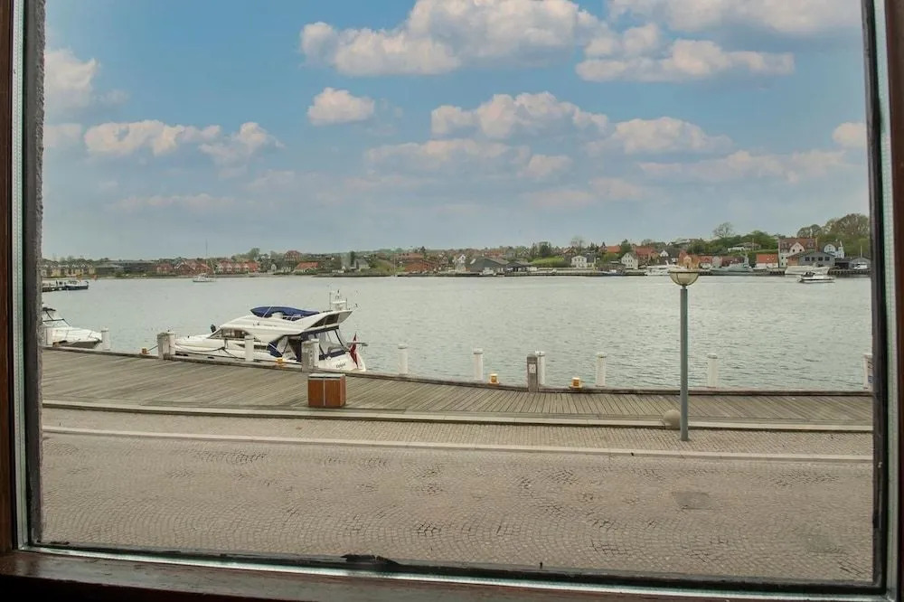 Grannys Harbour View