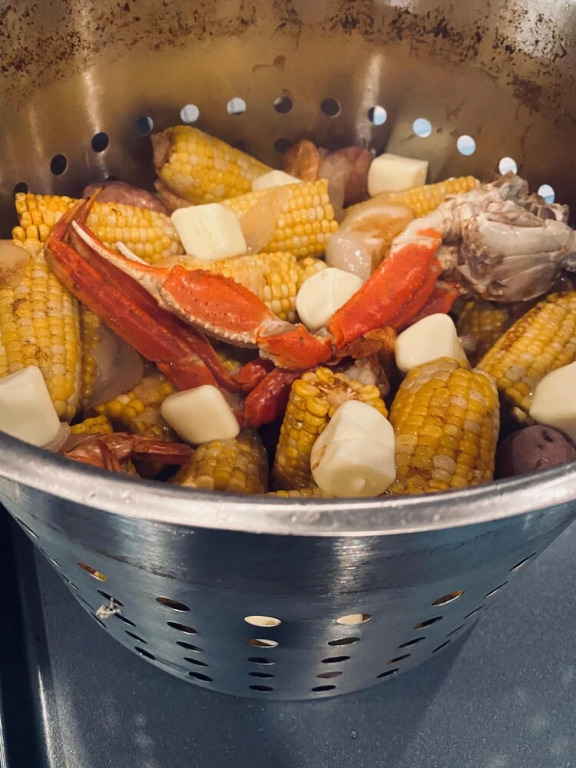 The Blue Crab - 2432 Bienville