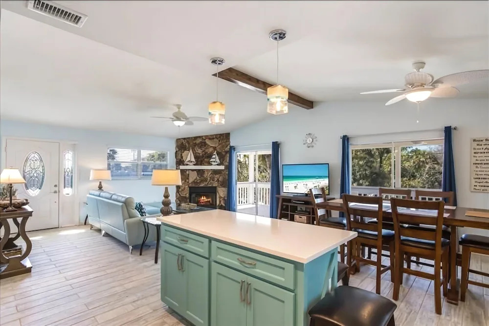 AMI Du Soleil 3 Bedrooms 3 Bathrooms Home
