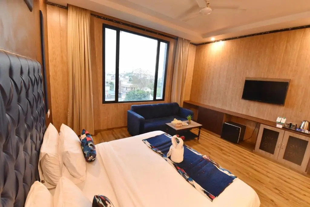 Foxoso Fiori - A Corporate Hotel