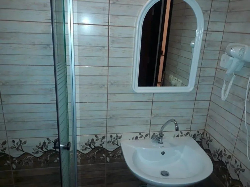 Revan Hotel