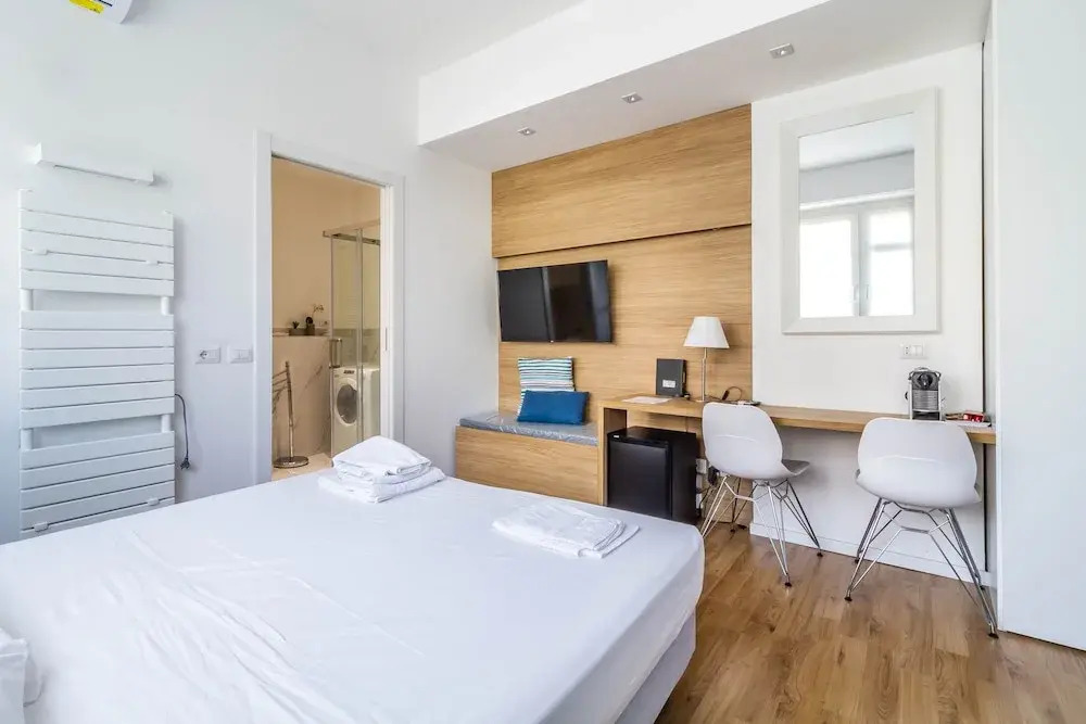 Gran Sasso - Cozy Modern Studio Steps From Piazza Piola