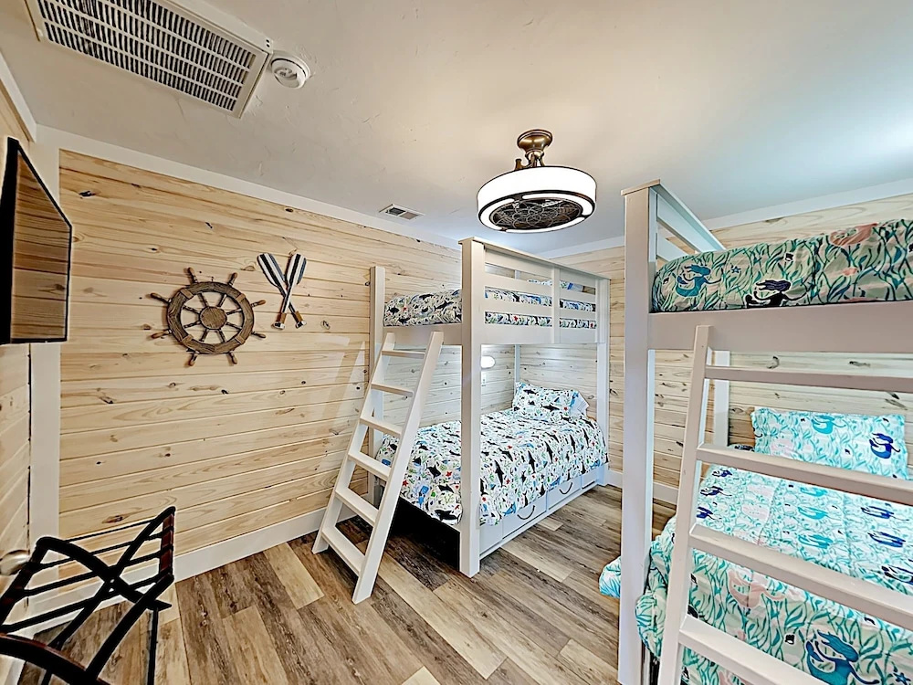 1908 Port Aransas - 3 Br Home