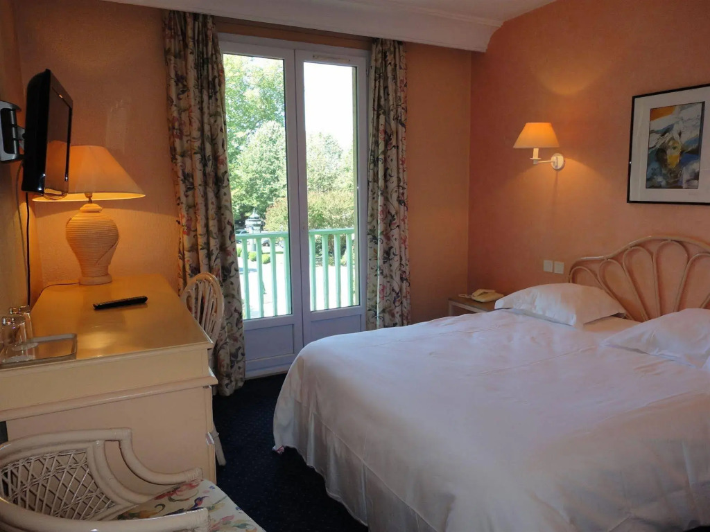 Logis Hôtels- Hôtel et Restaurant Domaine de Fompeyre