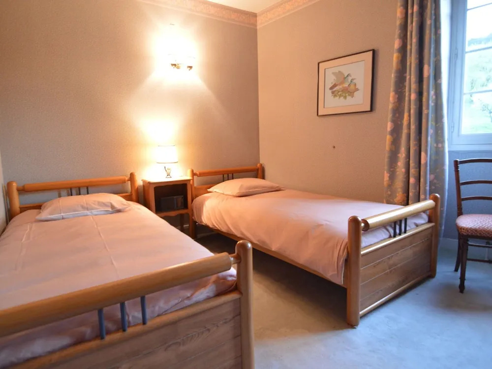 Holiday Home Vault-de-Lugny near Forest
