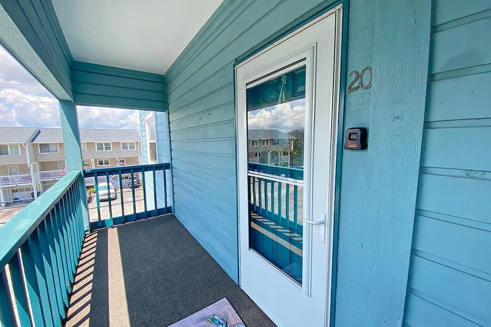 Jellyfish Hideaway by Sea Scape Properties