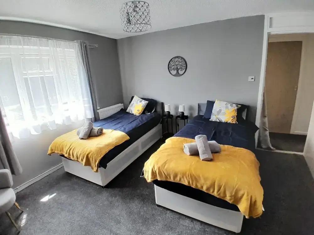 Charming Northampton Apartment With 2 Bedrooms