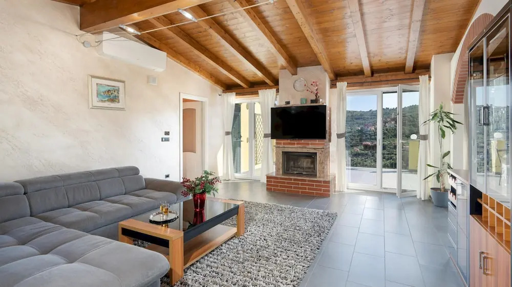 VILLA VITTORIO 6&2 Emma Villas
