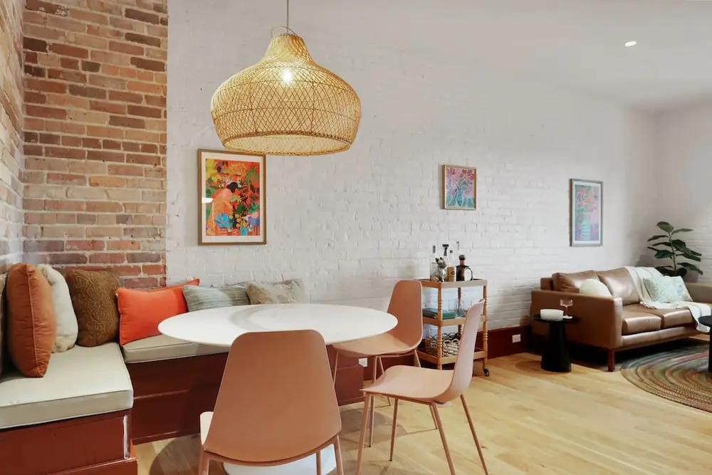 The Gisele - Luxury 4BR 3BA for 8 - Pool & Streetcar Stop