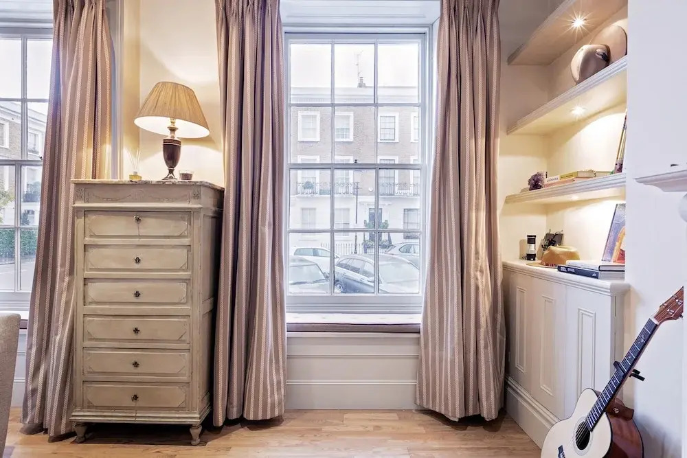 Lamont Street Apartment