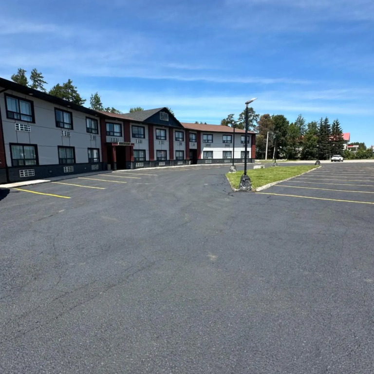HWY 17 Hotel