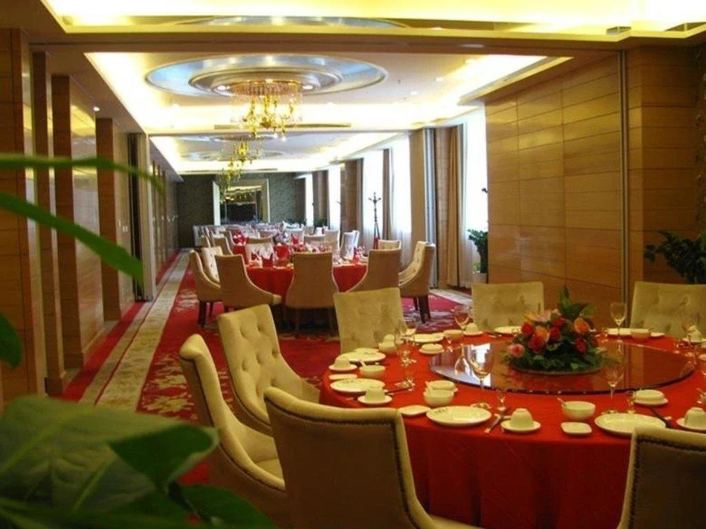 Peoples Grand