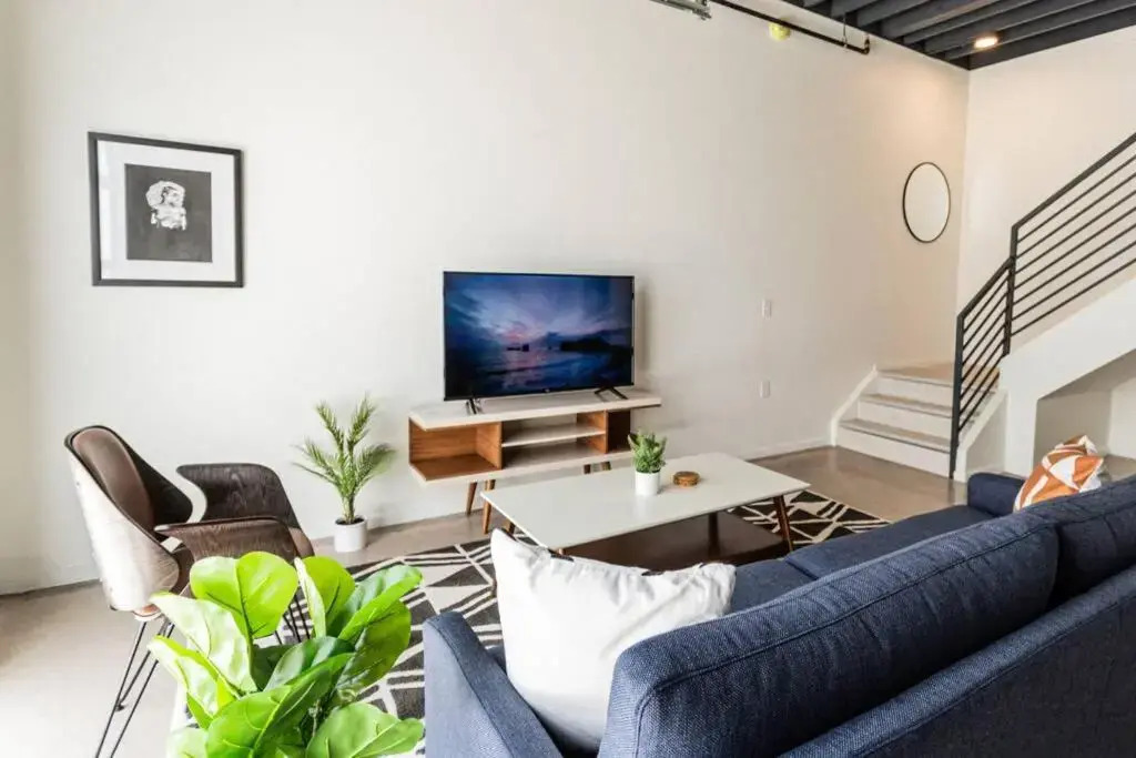 Amazing 1BR Loft Located Downtown
