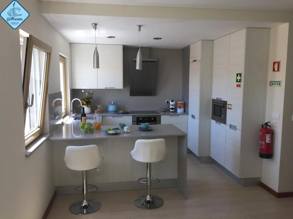 At Maries Beach House Peniche