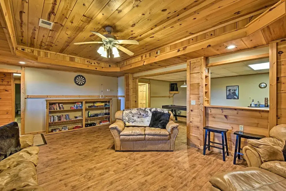 Cozy 'sunset View' Cabin w/ Game Room & Mtn Views!