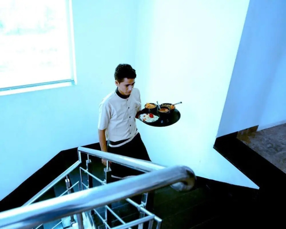 Hotel Kanishk