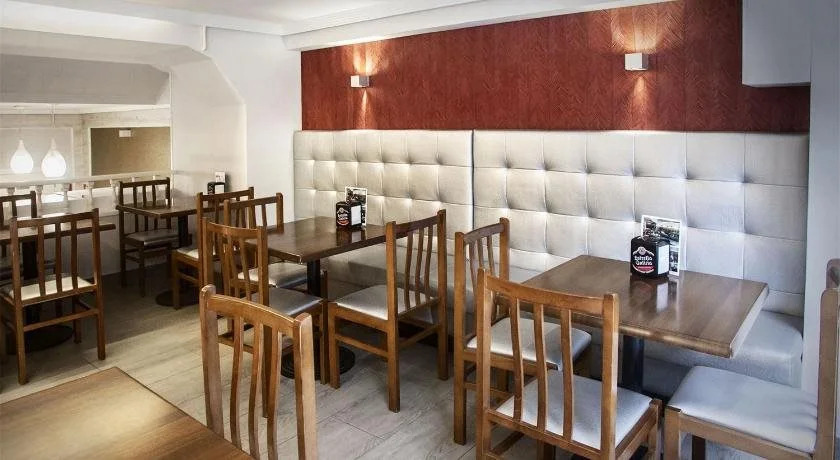 Hostal Crisol X Liste Station
