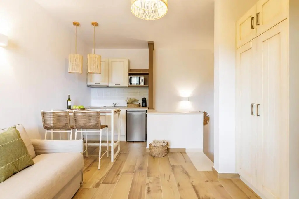 Kastri Elia Suites