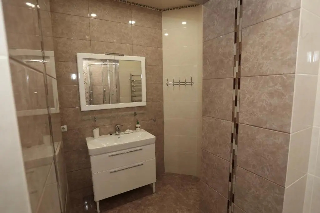 Apartments on Bunina 28