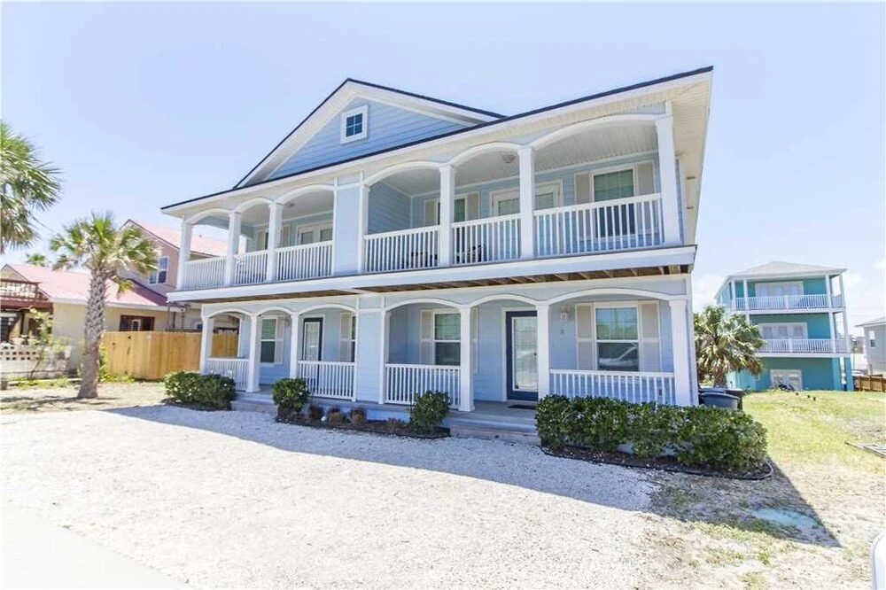 Averys Ocean Breeze B - Three Bedroom Home