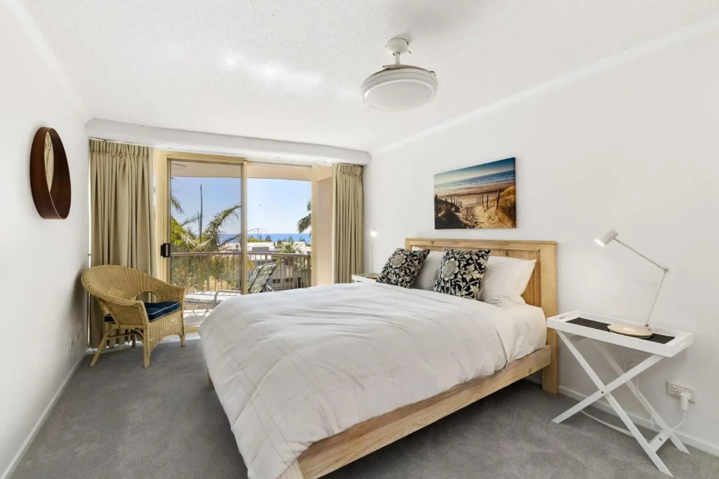 5 Pacific Outlook Ocean View Apartment in Sunshine Beach